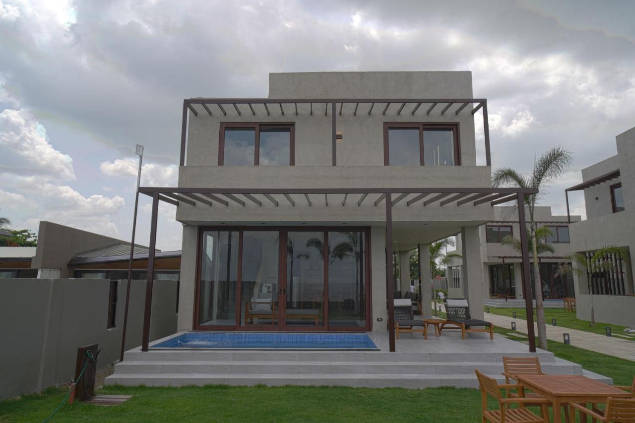Araya Beach Casas Batangas Buitenkant foto